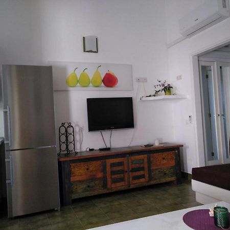 2 Calle Las Azucenas Playa Del Aguila  外观 照片