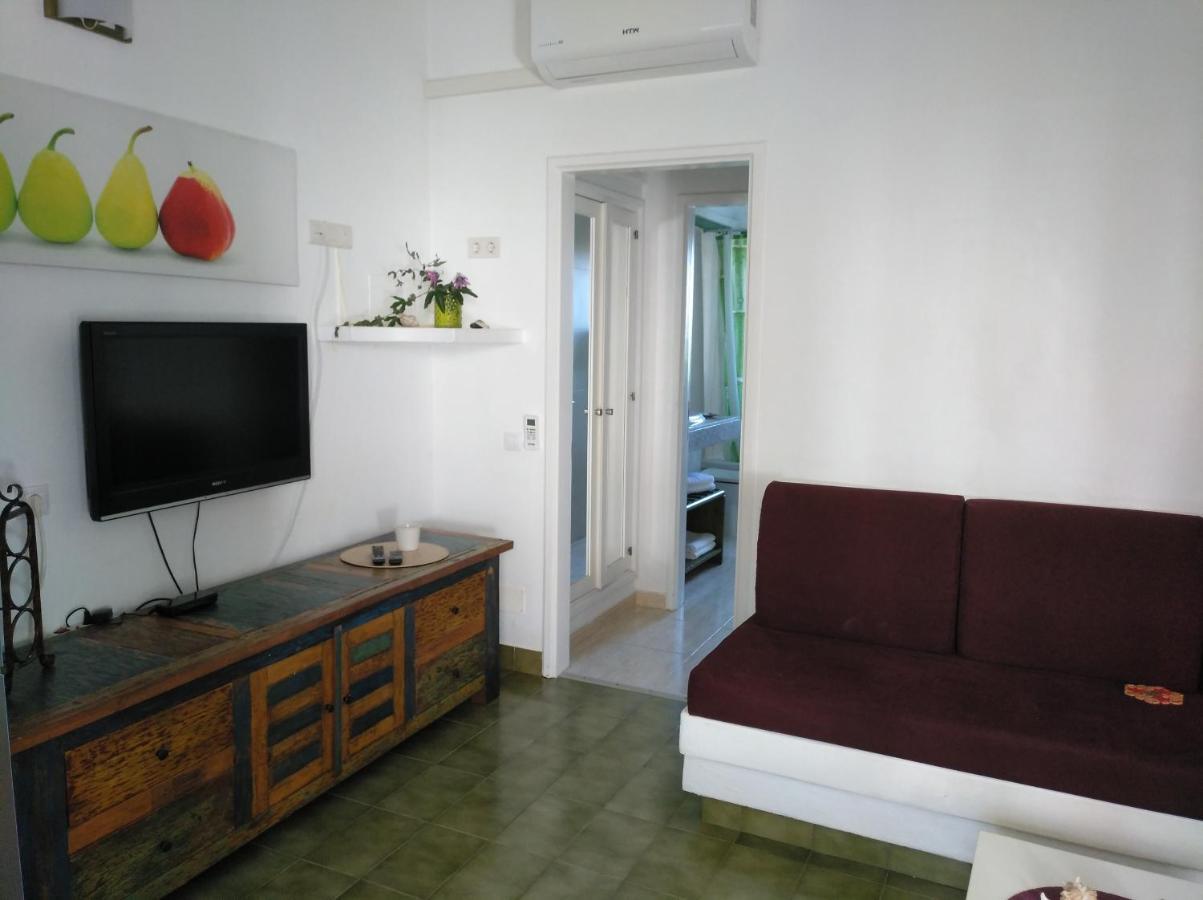 2 Calle Las Azucenas Playa Del Aguila  外观 照片