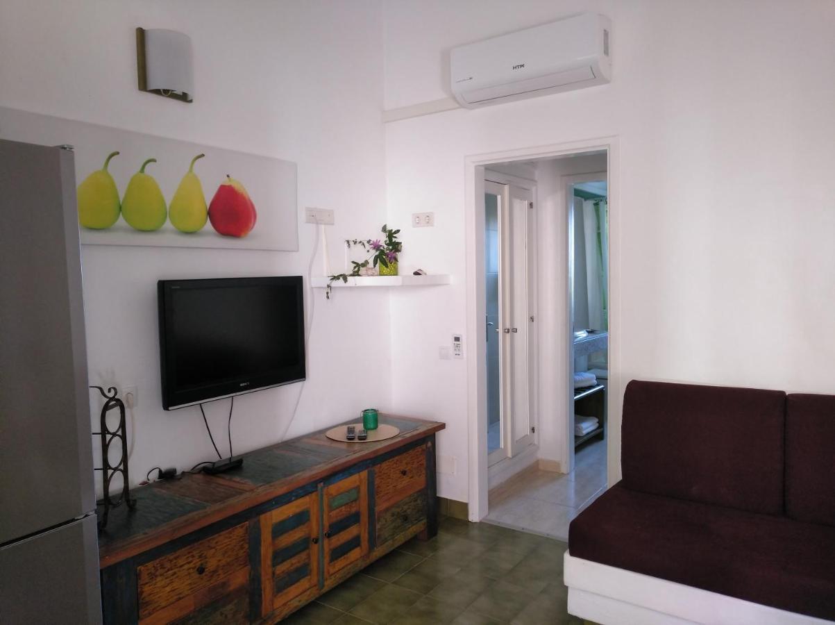 2 Calle Las Azucenas Playa Del Aguila  外观 照片