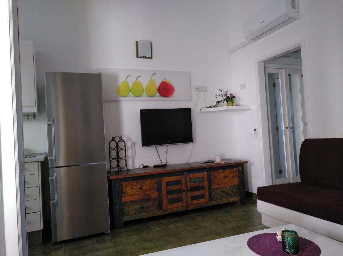 2 Calle Las Azucenas Playa Del Aguila  外观 照片