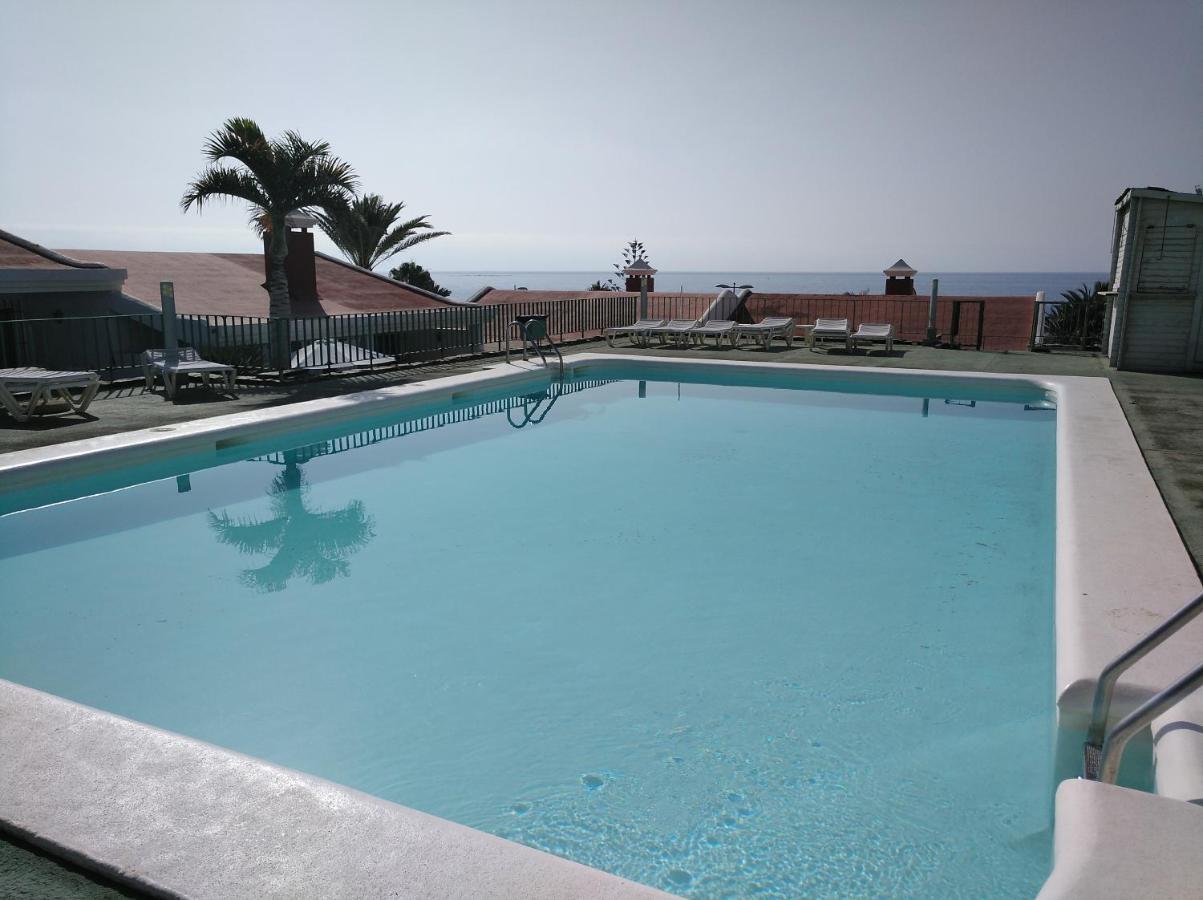 2 Calle Las Azucenas Playa Del Aguila  外观 照片