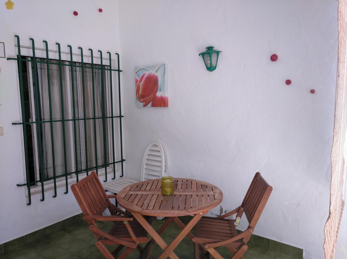 2 Calle Las Azucenas Playa Del Aguila  外观 照片